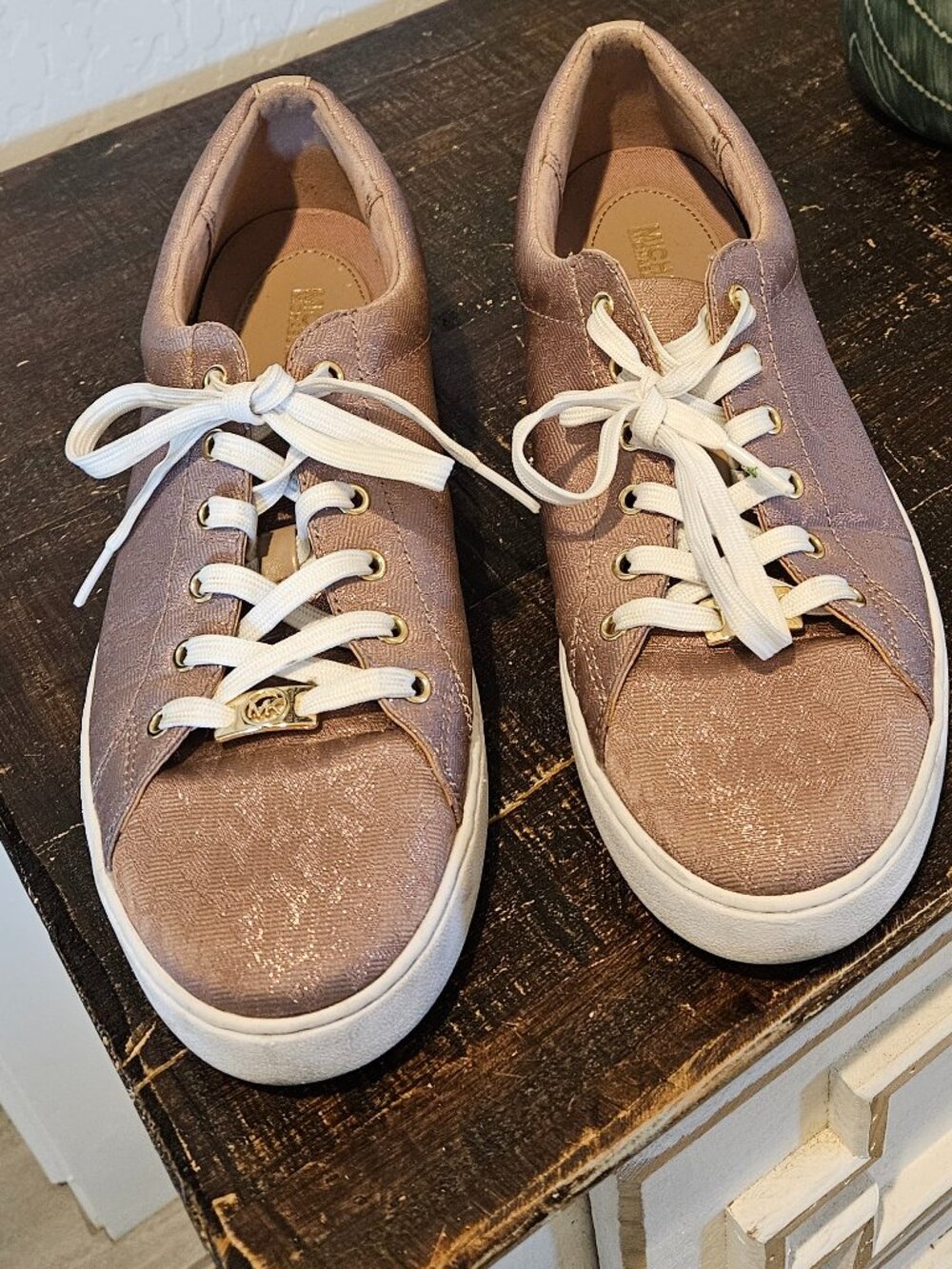 KORS Michael Pink Women's Keaton Leather Lace-up, Logo shoes Sneaker, size 11M